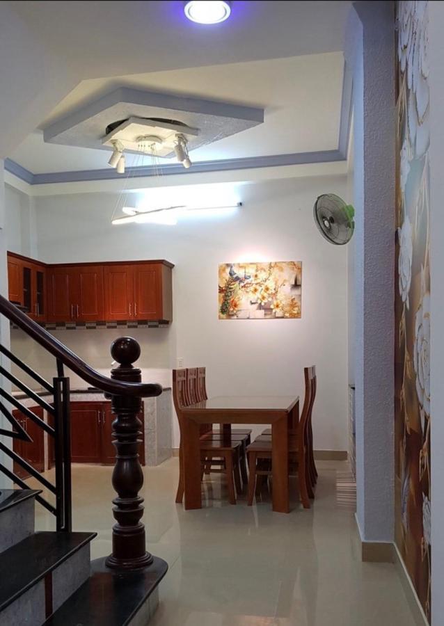 Lucky Homestay Sài Gòn Thành Pho Ho Chí Minh Esterno foto